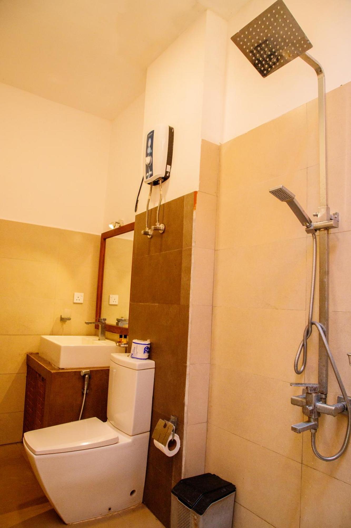 Monaara Leisure - أنرادابورام المظهر الخارجي الصورة